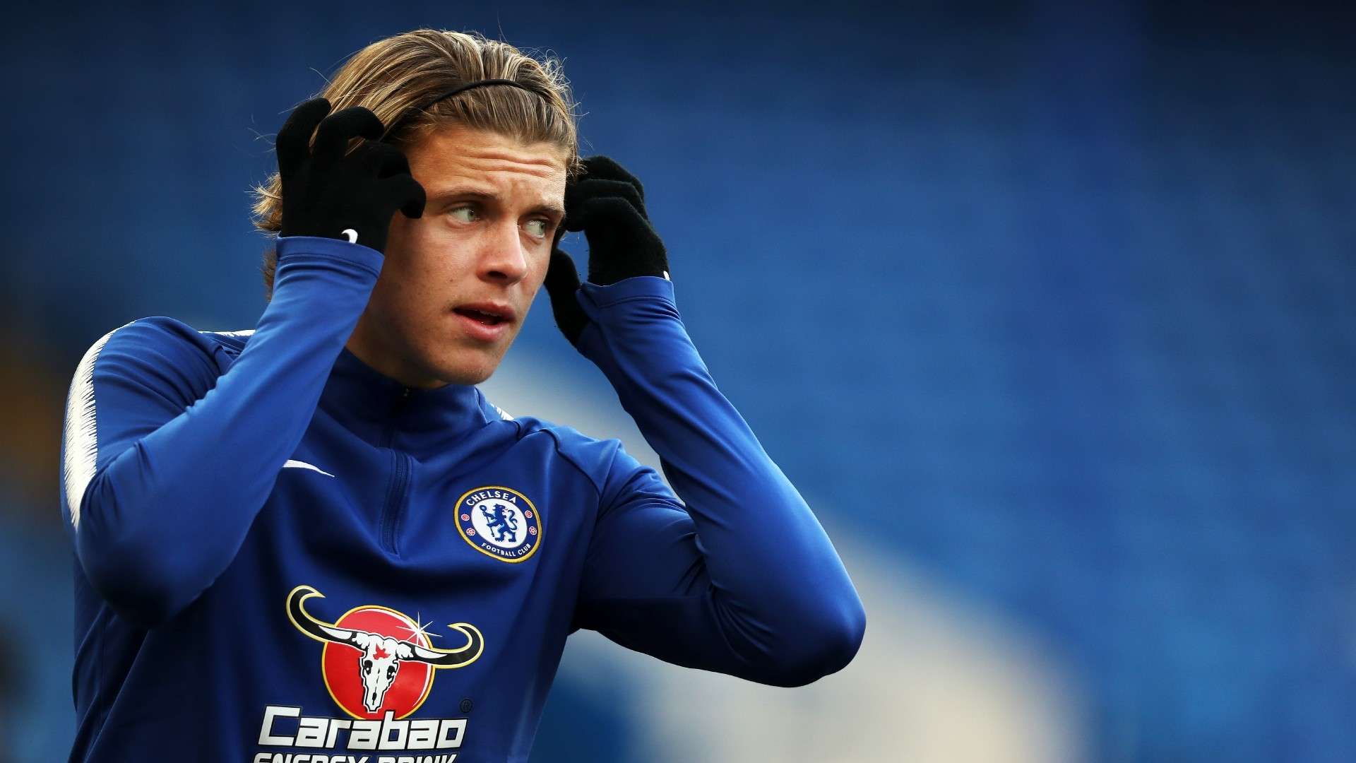 在与对手交 在与对手交