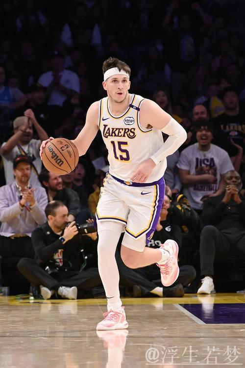 保罗论里夫斯：高薪续约湖人，影响力不减
